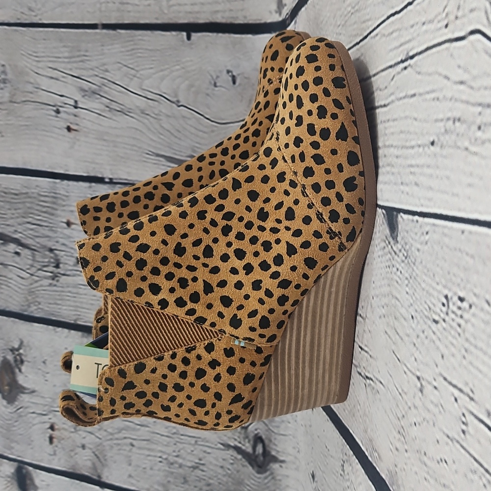 Toms Kelsey Women's Brown Sugar Cheetah Printed Suede Wedge Booties Size 8.5